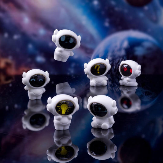 A213-Resin Cute Little Astronaut (Color Matching Game)