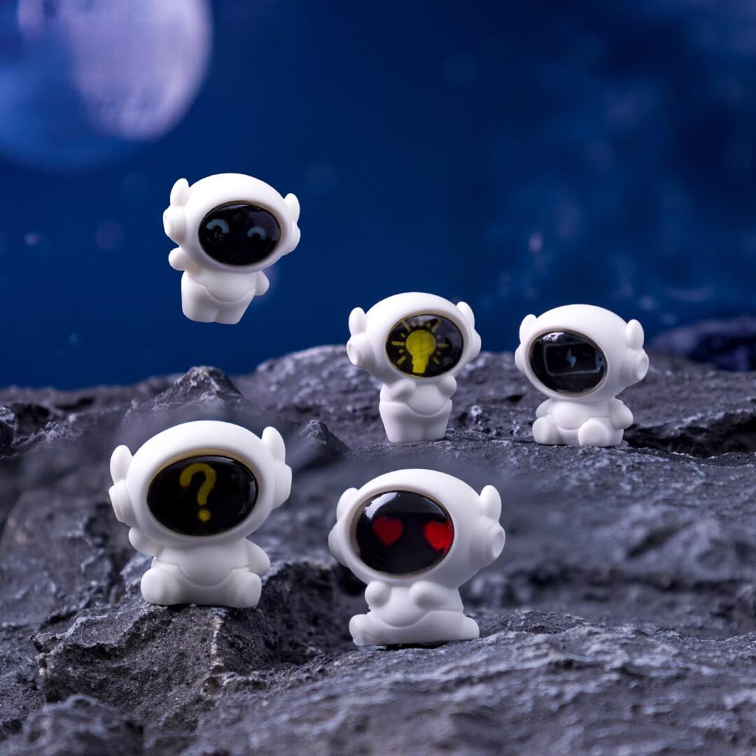 A213-Resin Cute Little Astronaut (Color Matching Game)